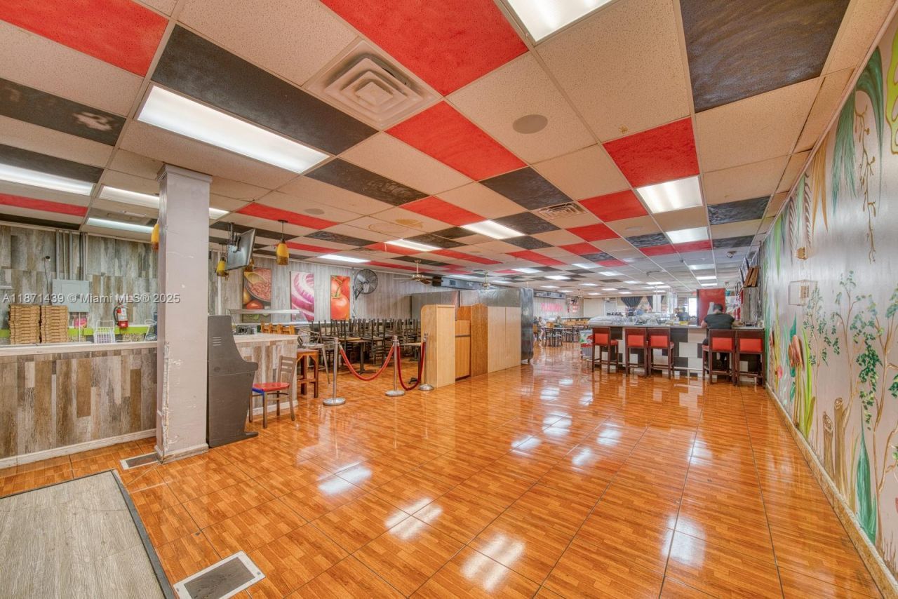 Turn-key Restaurant For Sale High Traffic Hialeah, Hialeah, FL 33010 Photo