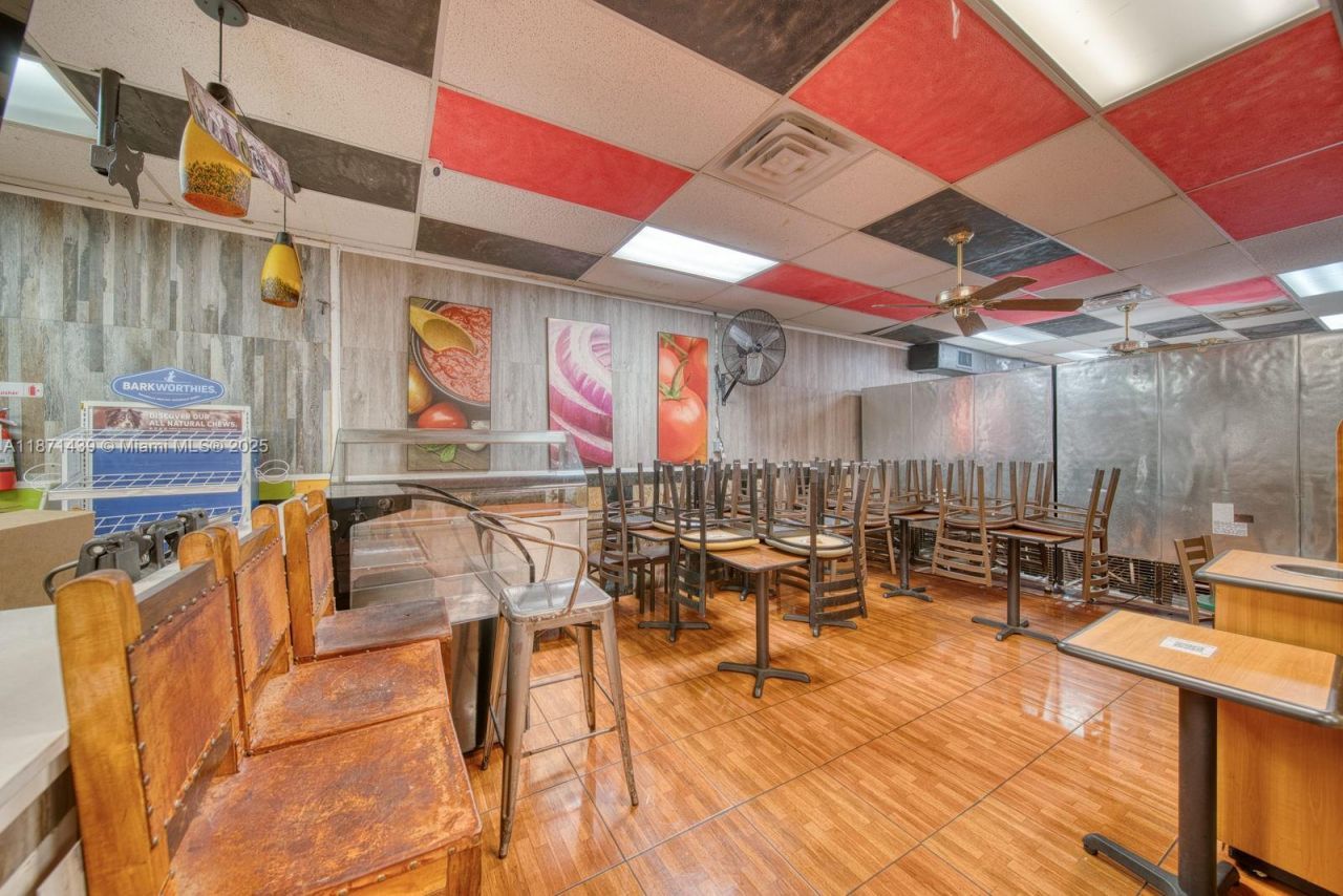 Turn-key Restaurant For Sale High Traffic Hialeah, Hialeah, FL 33010 Photo
