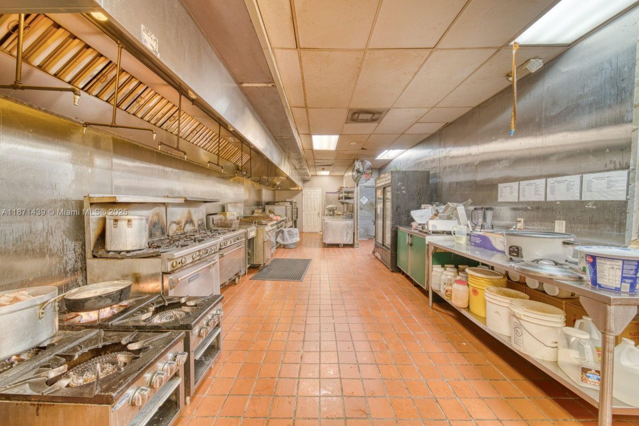 Turn-key Restaurant For Sale High Traffic Hialeah, Hialeah, FL 33010 Photo