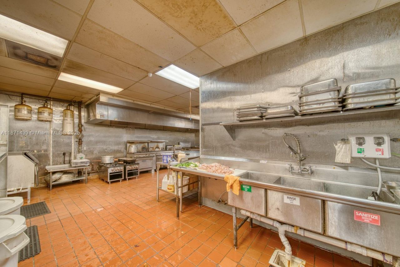Turn-key Restaurant For Sale High Traffic Hialeah, Hialeah, FL 33010 Photo