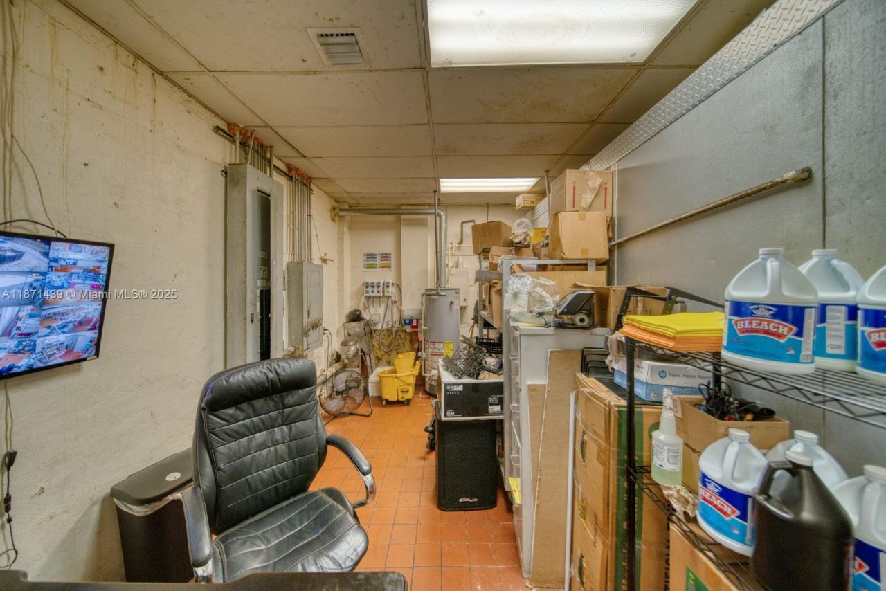 Turn-key Restaurant For Sale High Traffic Hialeah, Hialeah, FL 33010 Photo