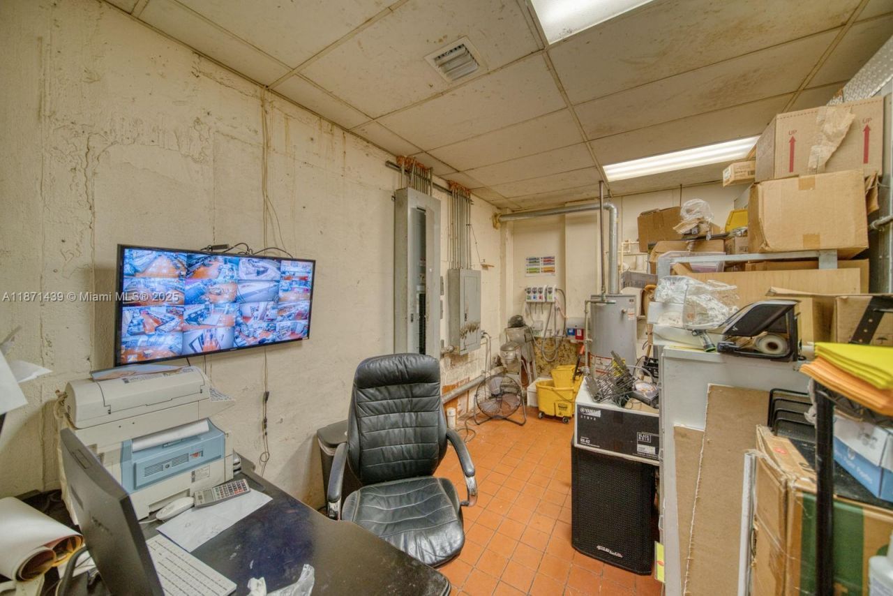 Turn-key Restaurant For Sale High Traffic Hialeah, Hialeah, FL 33010 Photo