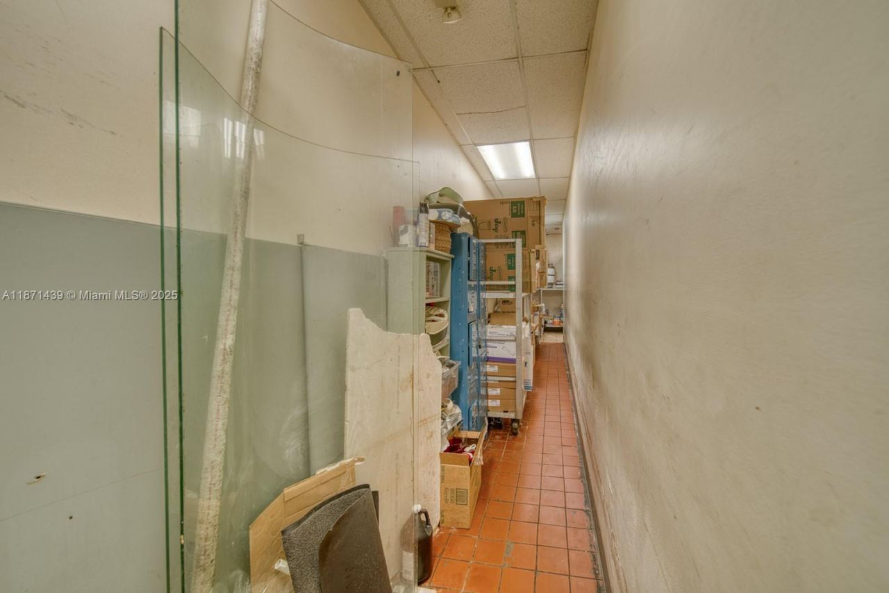 Turn-key Restaurant For Sale High Traffic Hialeah, Hialeah, FL 33010 Photo