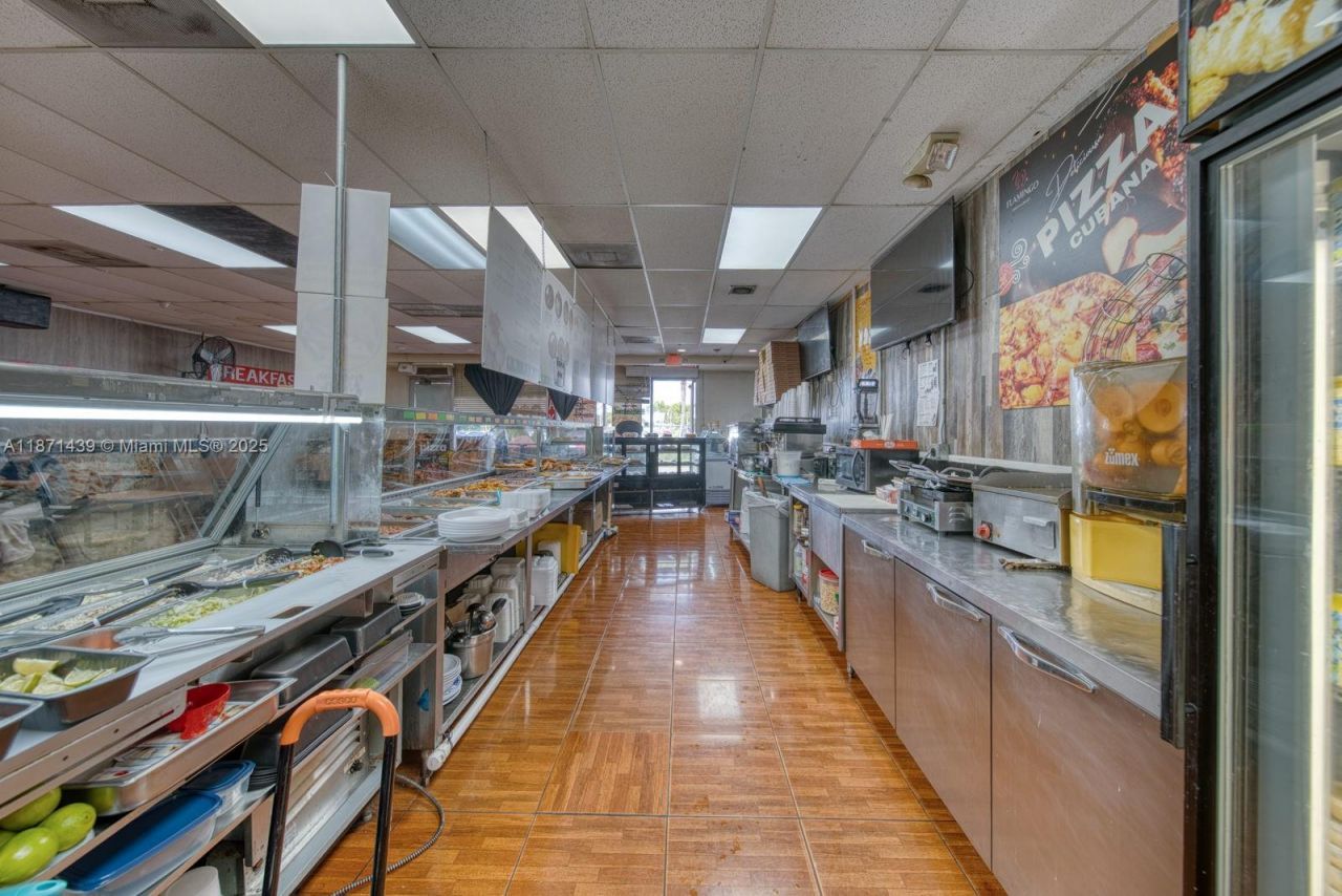 Turn-key Restaurant For Sale High Traffic Hialeah, Hialeah, FL 33010 Photo