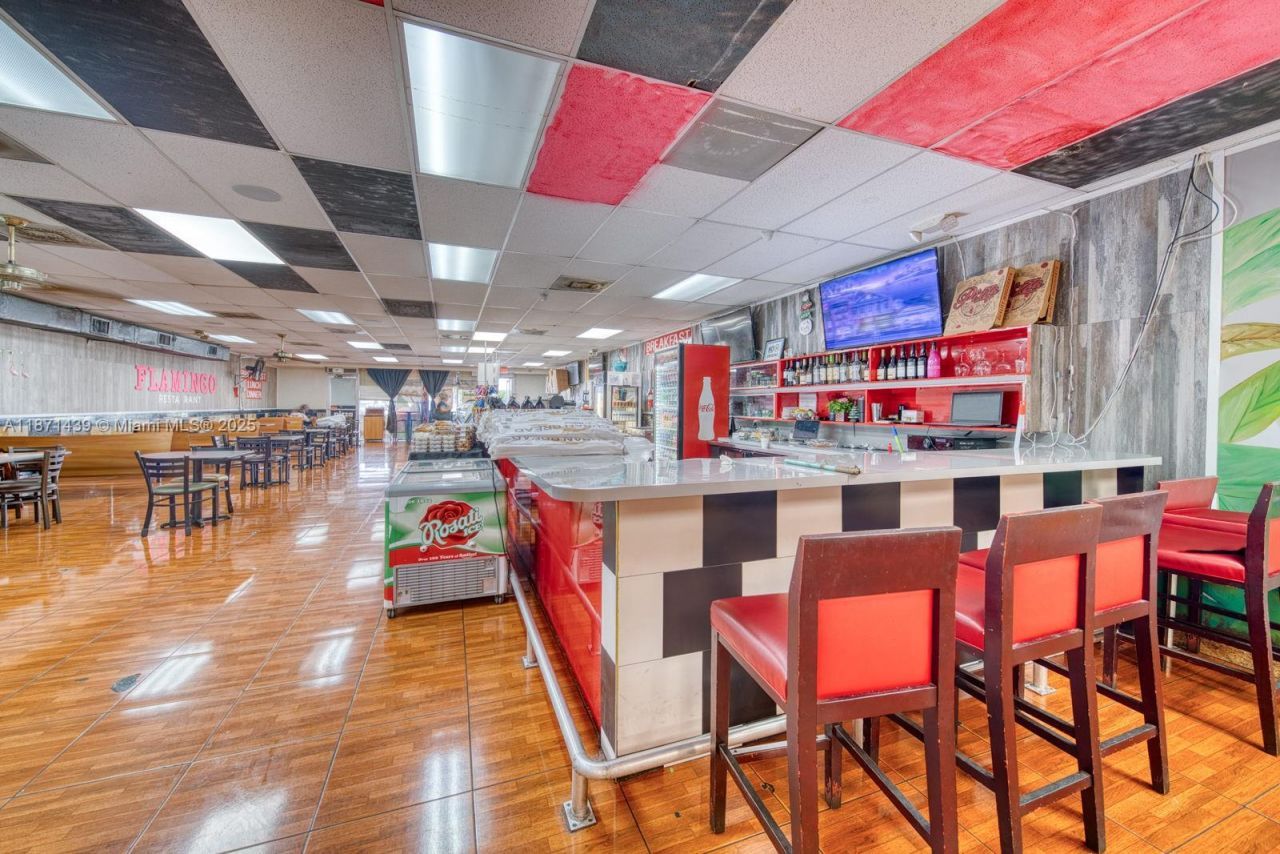 Turn-key Restaurant For Sale High Traffic Hialeah, Hialeah, FL 33010 Photo