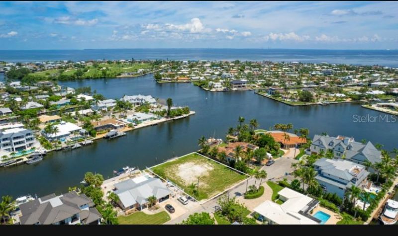 538 67th Street, Holmes Beach, FL 34217 Photo