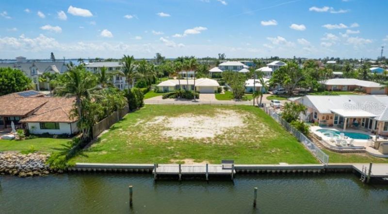 538 67th Street, Holmes Beach, FL 34217 Photo