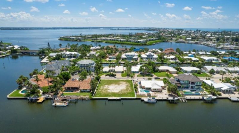 538 67th Street, Holmes Beach, FL 34217 Photo