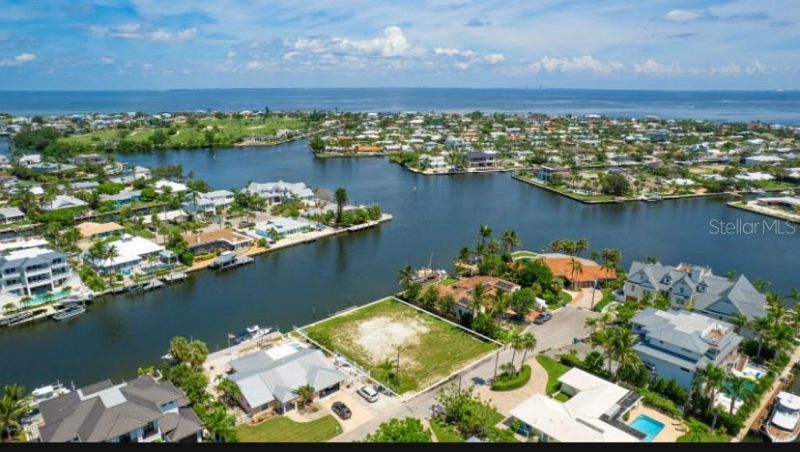 538 67th Street, Holmes Beach, FL 34217 Photo