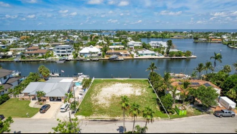 538 67th Street, Holmes Beach, FL 34217 Photo