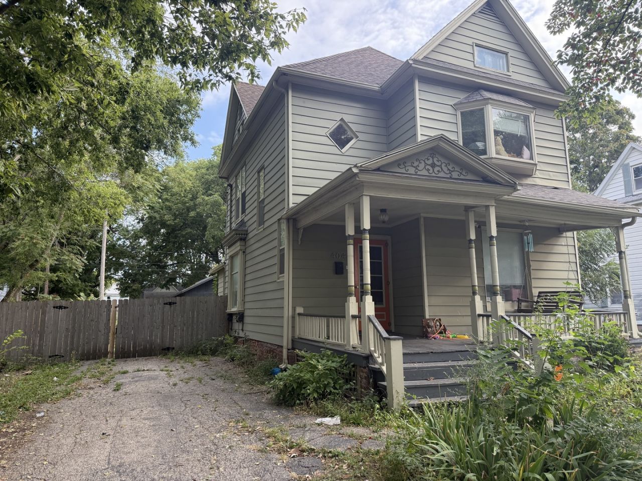 404 E Park Street, Champaign, IL 61820 Main Photo