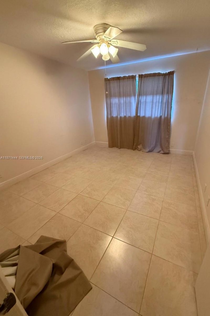 2905 Pierce St, Unit 17, Hollywood, FL 33020 Photo