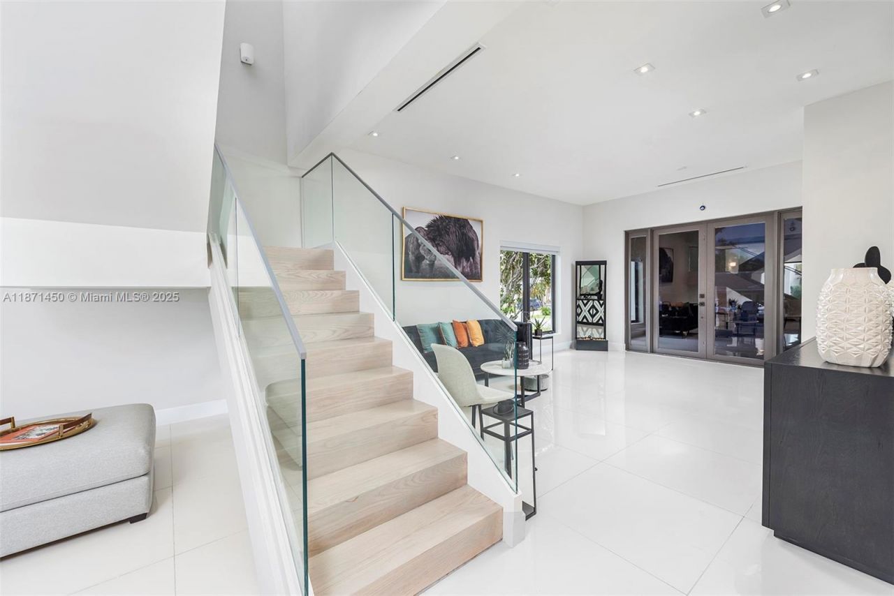 850 Washington St, Hollywood, FL 33019 Photo