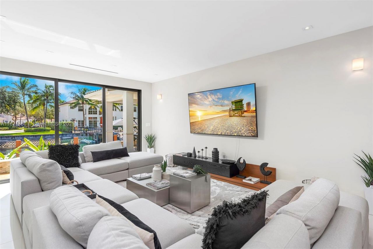 850 Washington St, Hollywood, FL 33019 Photo