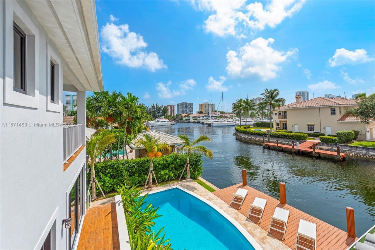 850 Washington St, Hollywood, FL 33019 Photo