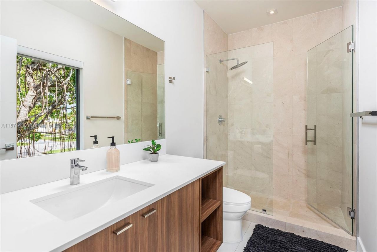 850 Washington St, Hollywood, FL 33019 Photo