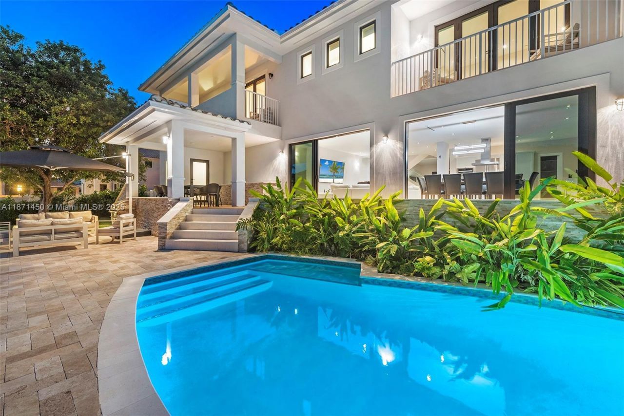 850 Washington St, Hollywood, FL 33019 Photo