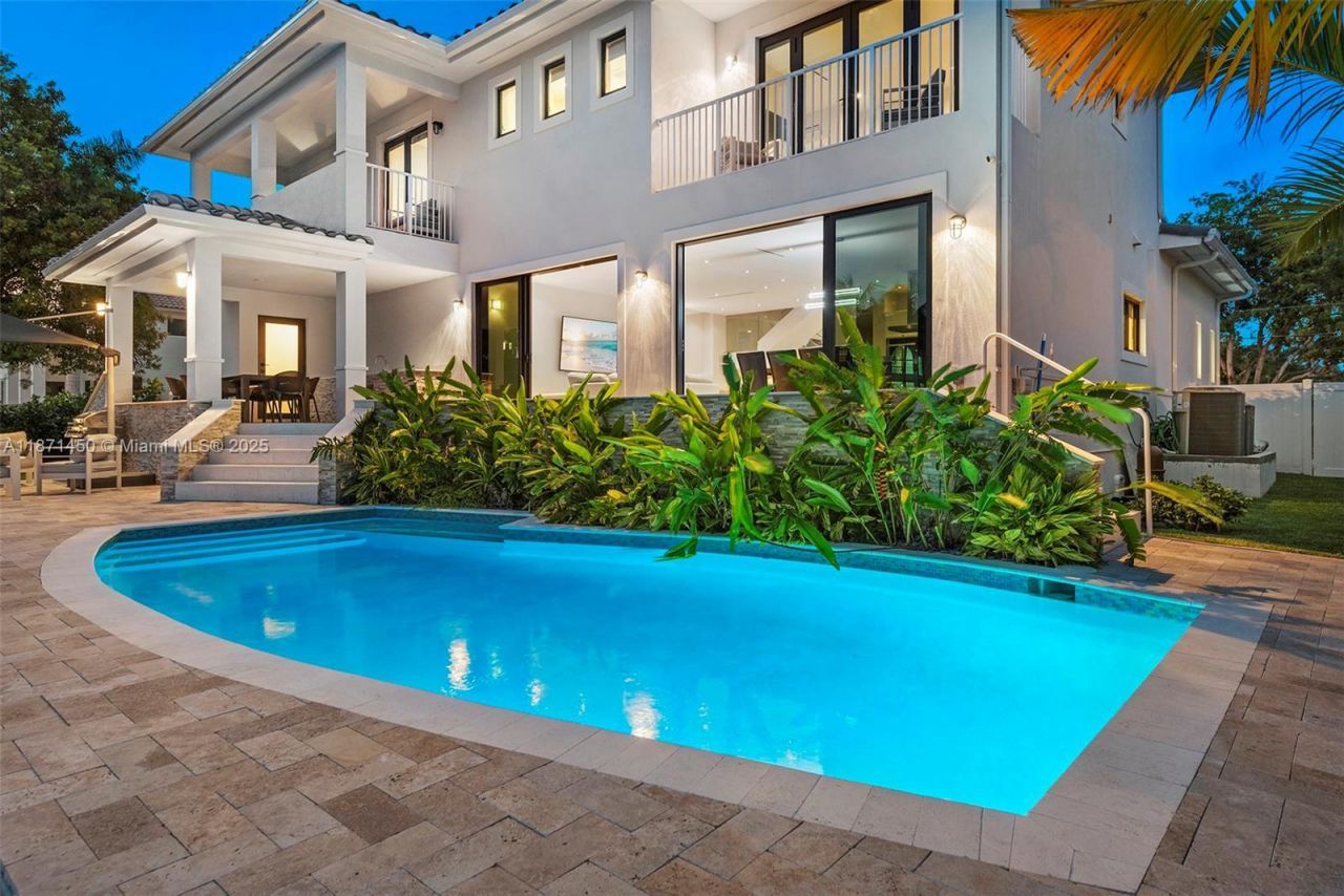 850 Washington St, Hollywood, FL 33019 Photo