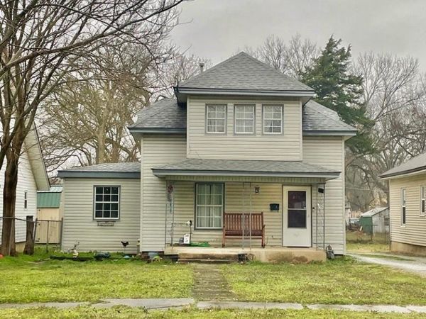 245 S Brewer Street , Vinita, OK 74301