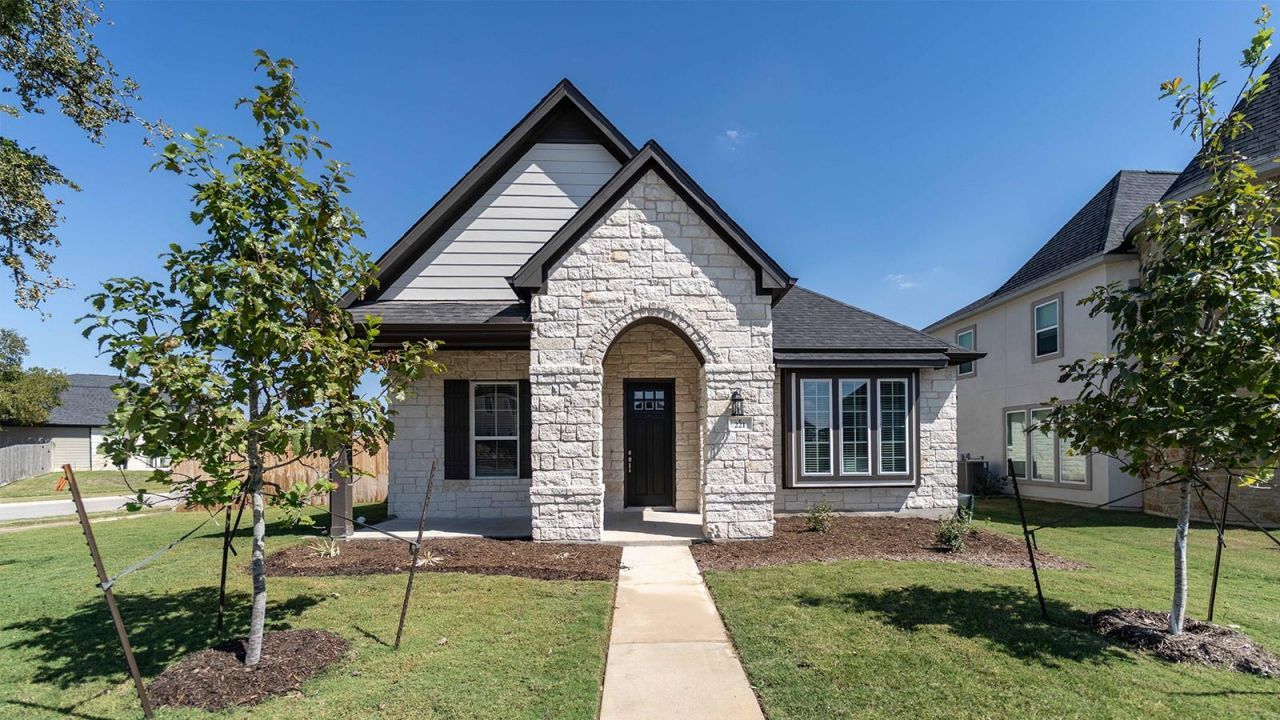 221 Cabiness Dr, Salado, TX 76571 Main Photo