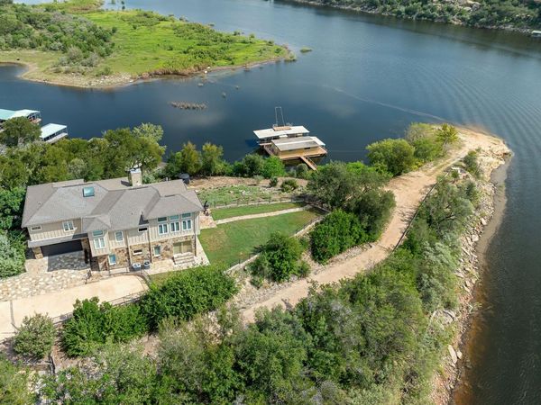 25300 Pedernales Point DR , Spicewood, TX 78669