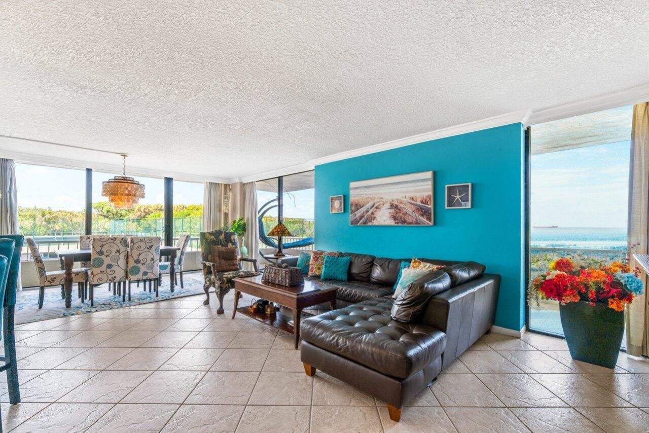 5540 N Ocean Drive, Unit 1c, Singer Island, FL 33404 Photo