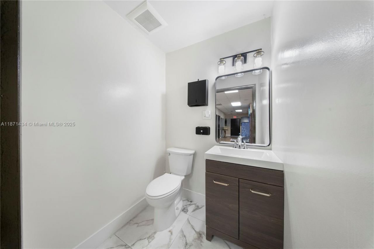 12300 SW 117 Ct, Miami, FL 33186 Photo