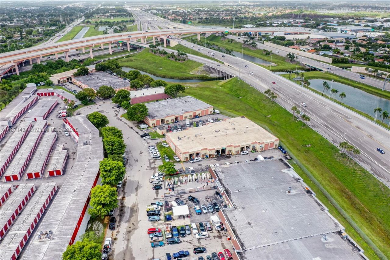 12300 SW 117 Ct, Miami, FL 33186 Photo