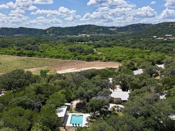 512 County Rd 348, Unit AKA RIVER, ConCan, TX 78838