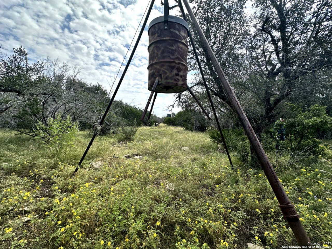 0 Sd 24740, Rocksprings, TX 78880 Main Photo