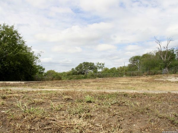 1313 Norfleet Street, San Antonio, TX 78208