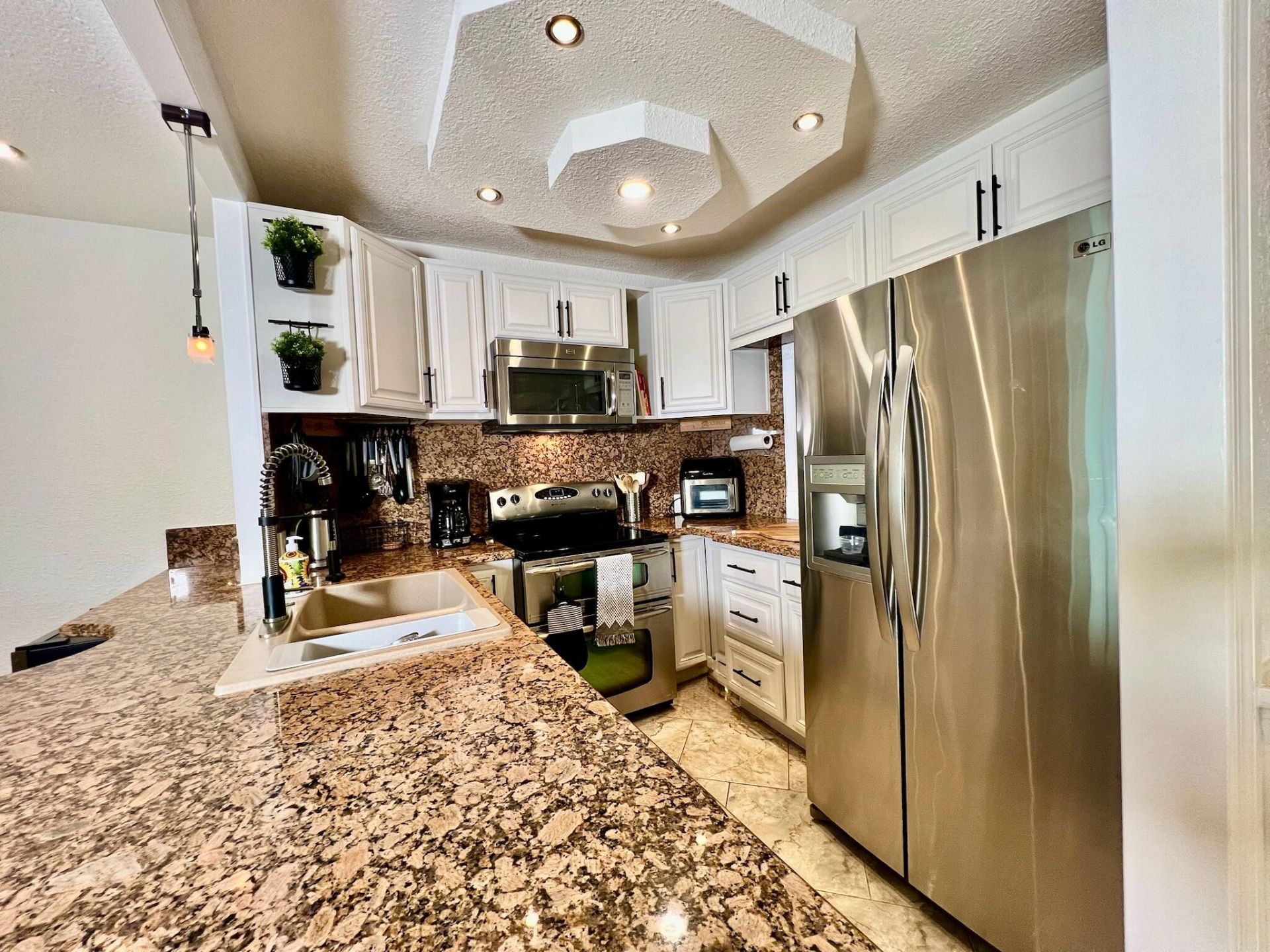 5121 W Oakland Park Boulevard, Unit 311, Lauderdale Lakes, FL 33313 Photo