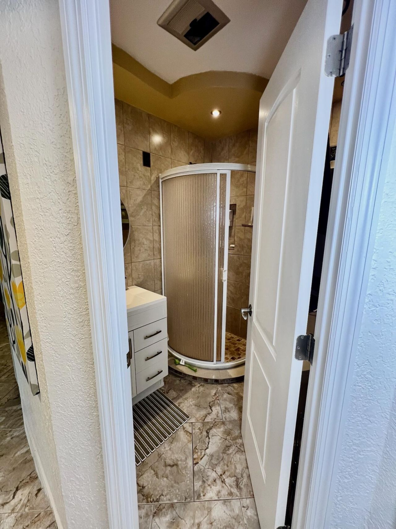 5121 W Oakland Park Boulevard, Unit 311, Lauderdale Lakes, FL 33313 Photo