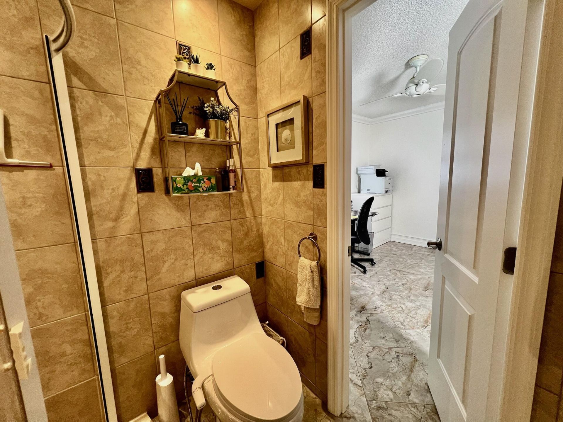 5121 W Oakland Park Boulevard, Unit 311, Lauderdale Lakes, FL 33313 Photo