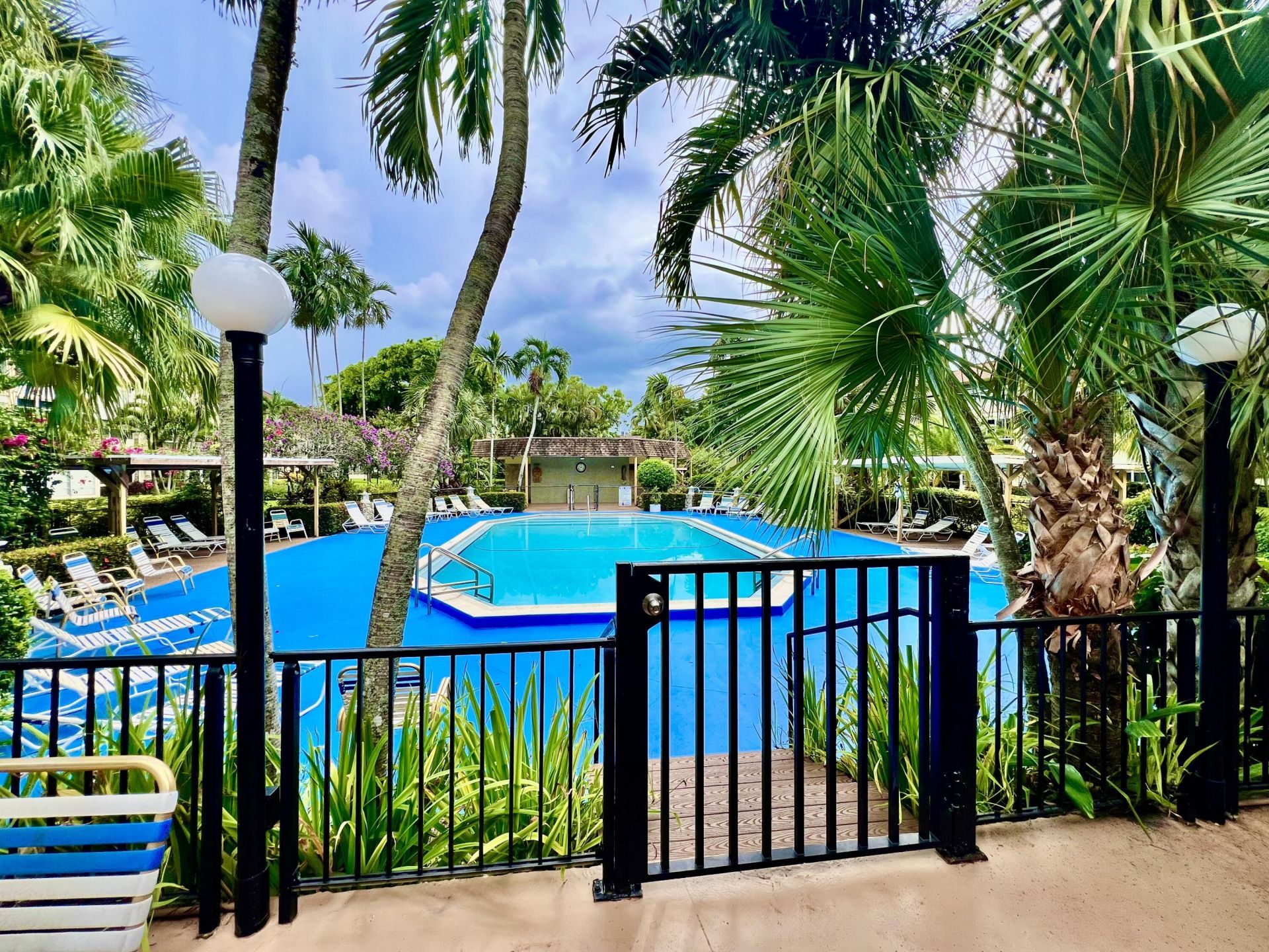 5121 W Oakland Park Boulevard, Unit 311, Lauderdale Lakes, FL 33313 Photo