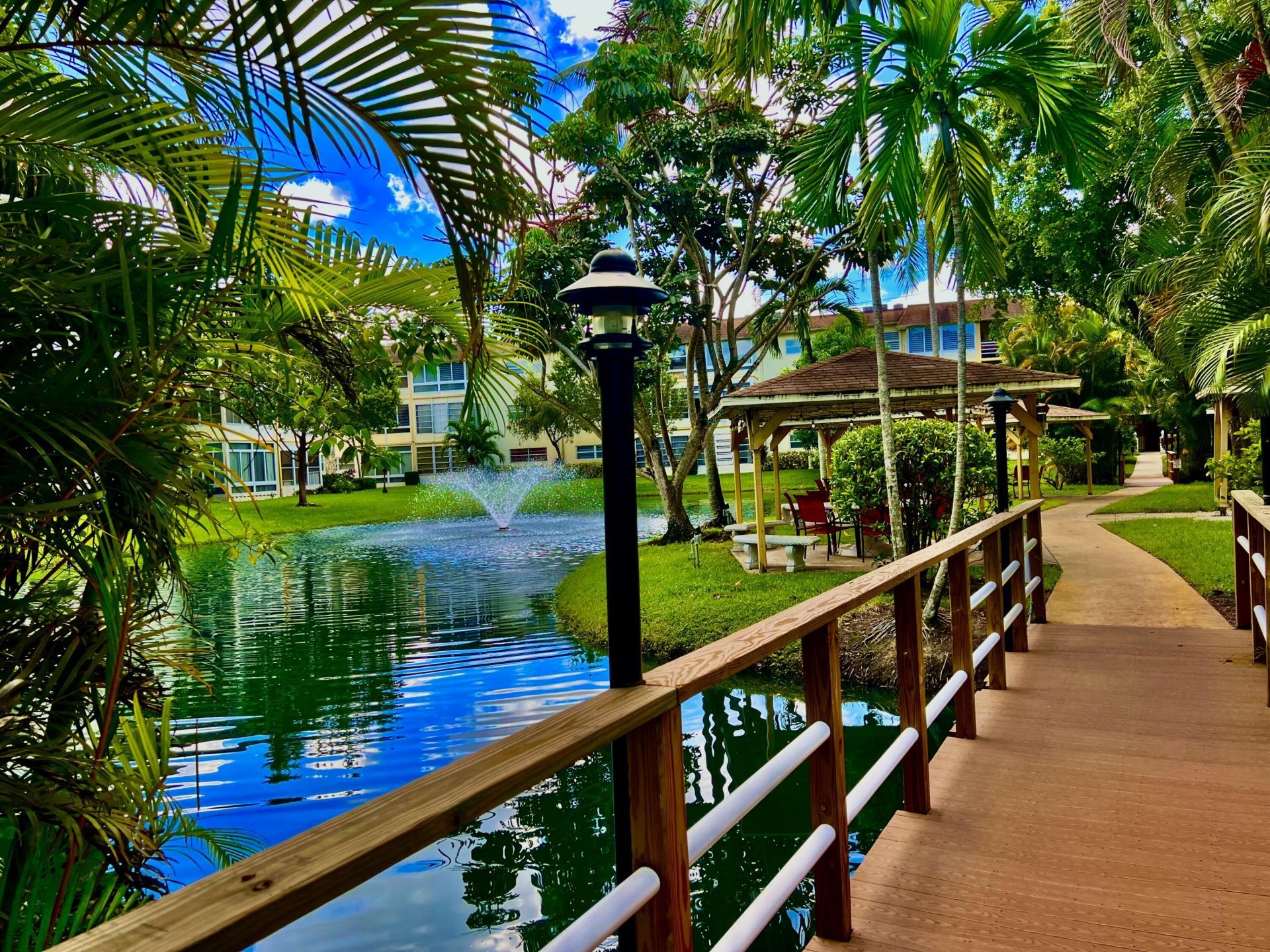 5121 W Oakland Park Boulevard, Unit 311, Lauderdale Lakes, FL 33313 Photo