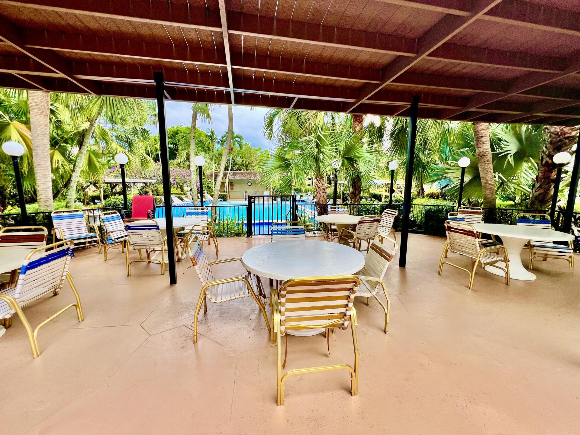 5121 W Oakland Park Boulevard, Unit 311, Lauderdale Lakes, FL 33313 Photo