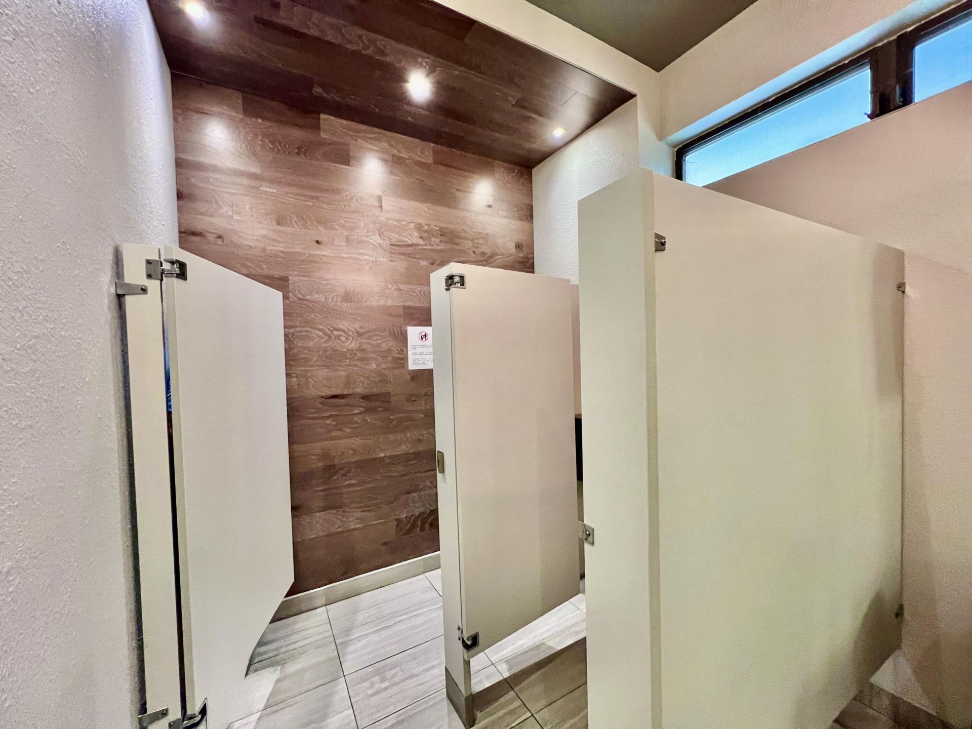 5121 W Oakland Park Boulevard, Unit 311, Lauderdale Lakes, FL 33313 Photo