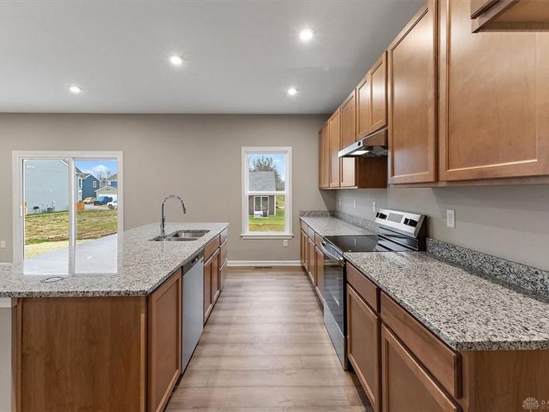 517 Iris Drive, Yellow Springs, OH 45387 Photo 5