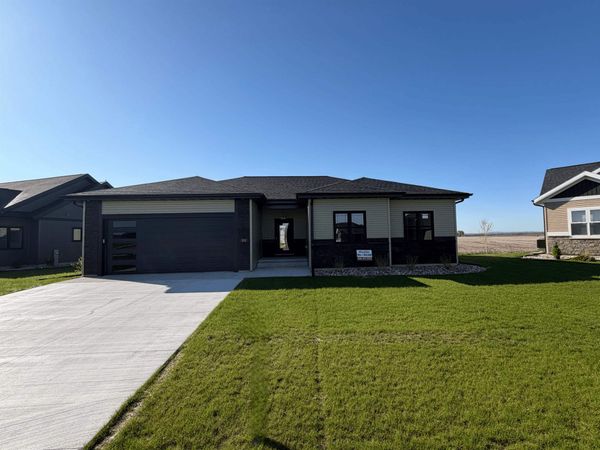 252 Falcon Court, Sauk City, WI 53583