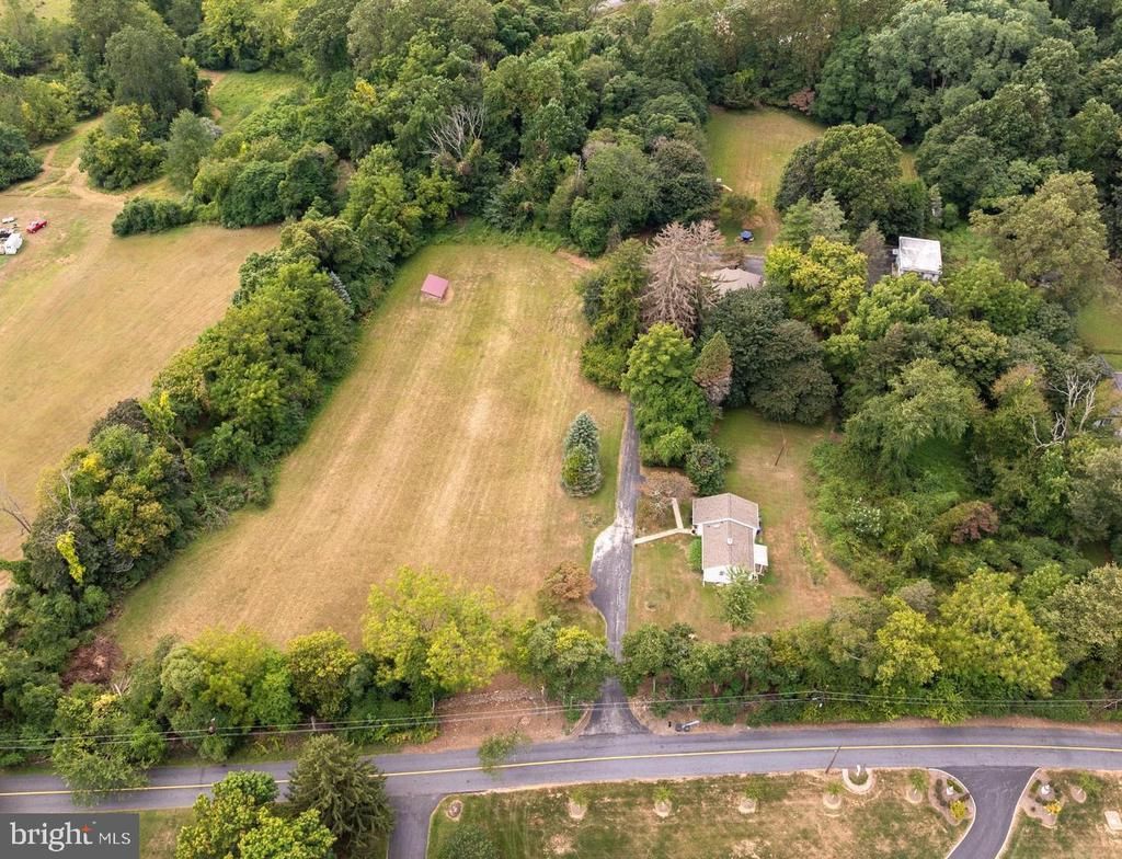 120 DIAMOND ROCK ROAD, PHOENIXVILLE, PA 19460