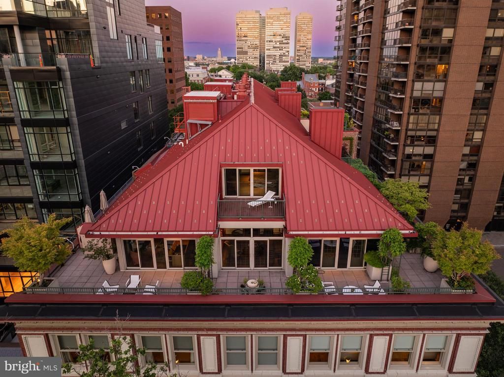 227 31 S 6TH STREET, PHILADELPHIA, PA 19106