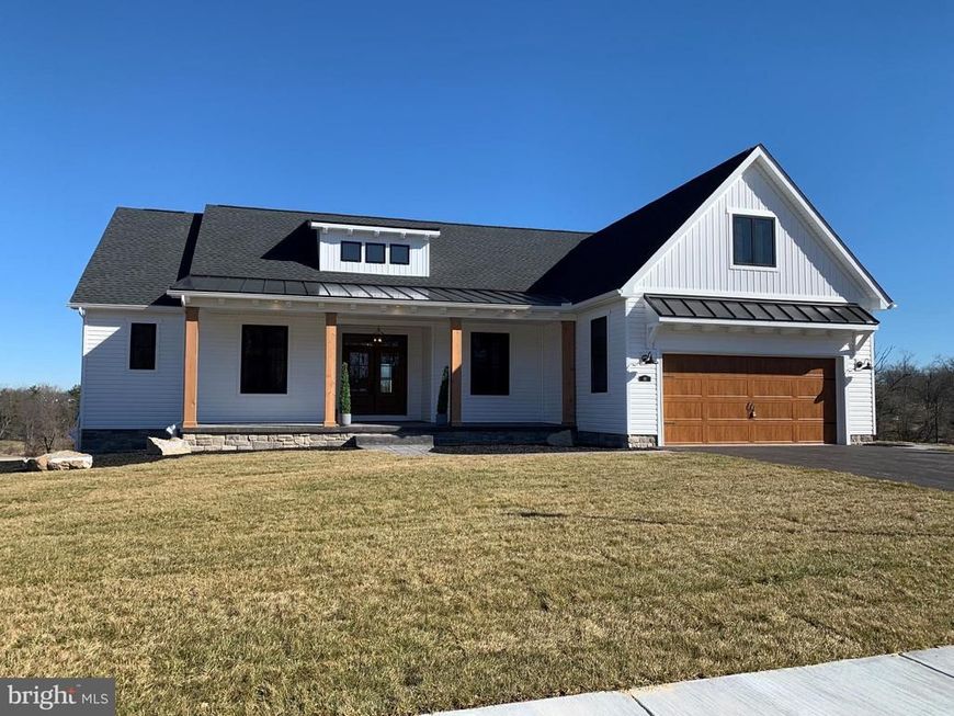 111 Onyx Drive, Unit 55, Hanover, PA 17331 Main Photo