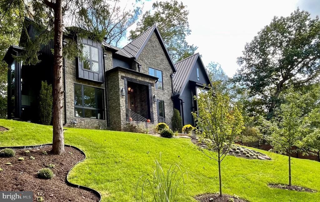 1441 Woodacre Drive, McLean, VA 22101 Main Photo