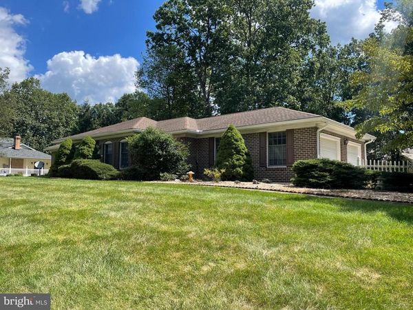 6611 CONGRESSIONAL TERRACE, FAYETTEVILLE, PA 17222