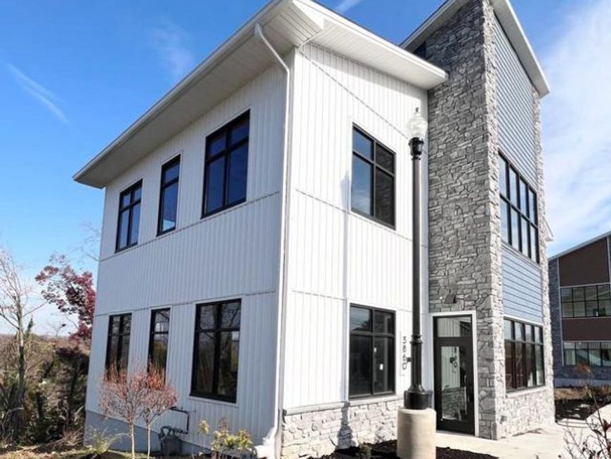 3860 Market St, Camp Hill, PA 17011 Main Photo