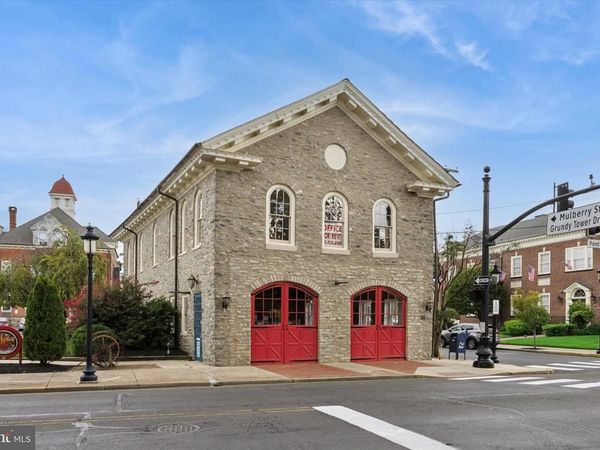 300 POND STREET, BRISTOL, PA 19007