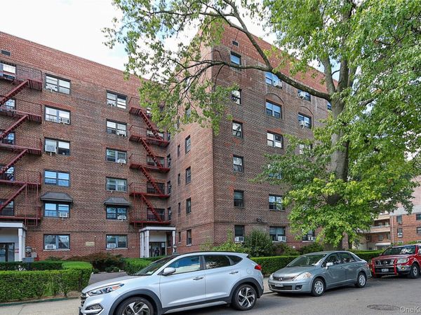 147-10 84th Road, Unit 6K, Briarwood, NY 11435