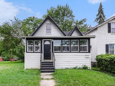 18037 Russell Street, Detroit, MI 48203