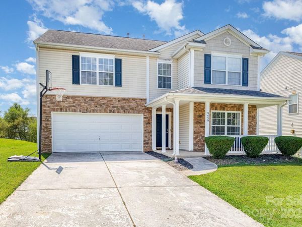 9439 Bayview Parkway, Charlotte, NC 28216